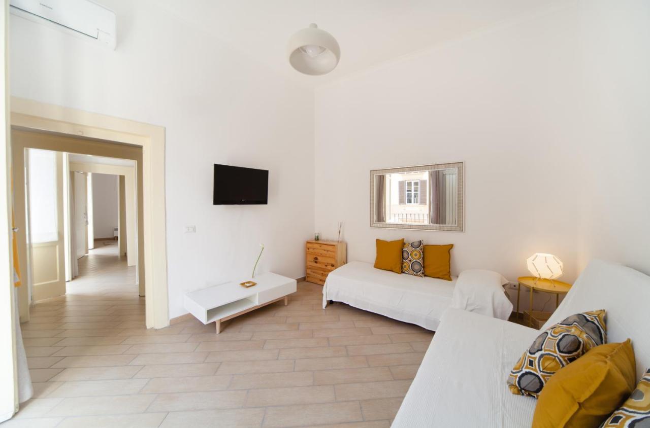 Napoli Centro Suite - Duomo Apartment Extérieur photo