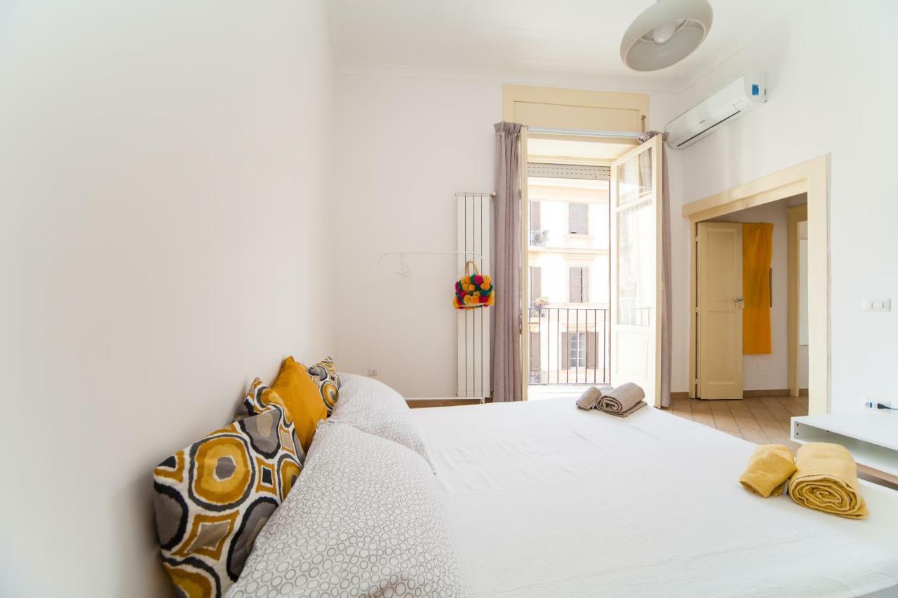 Napoli Centro Suite - Duomo Apartment Extérieur photo