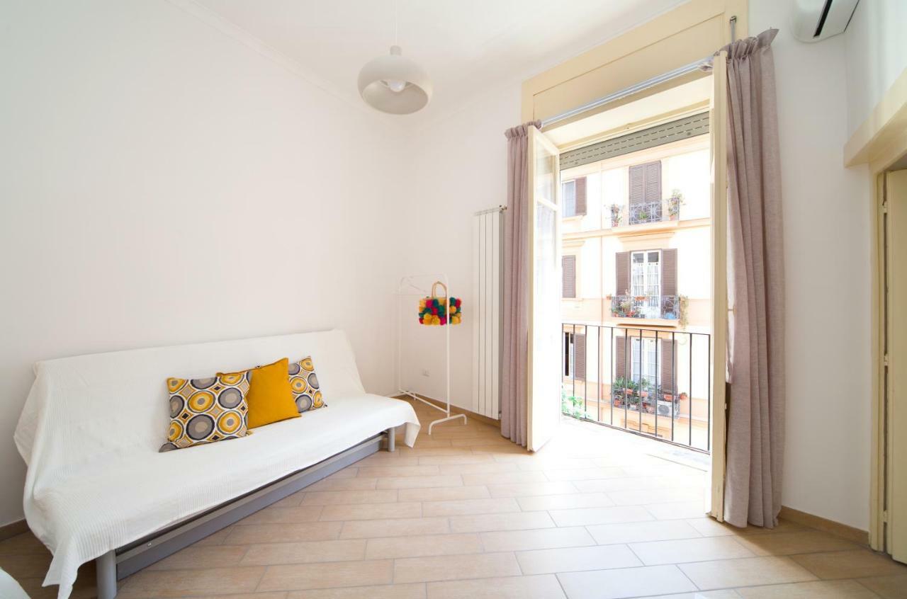 Napoli Centro Suite - Duomo Apartment Extérieur photo